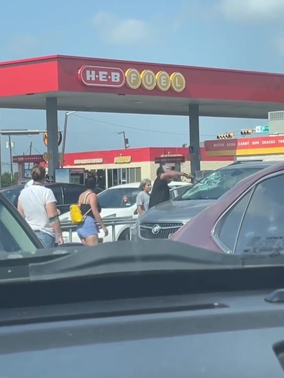Bimbo chiuso in auto sotto il sole in Texas