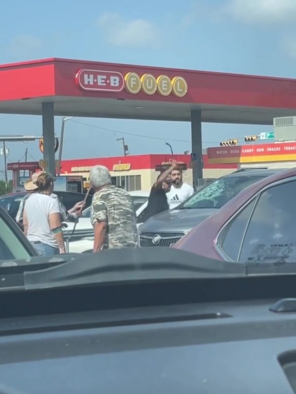 Bimbo chiuso in auto sotto il sole in Texas