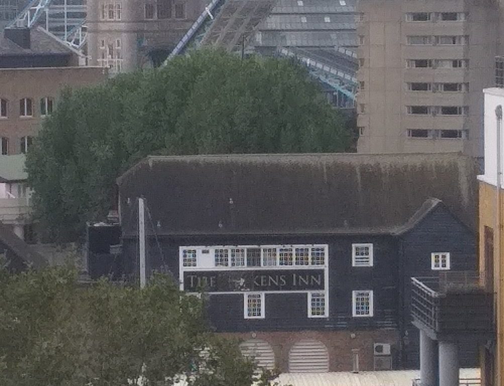Tower Bridge resta aperto per un guasto