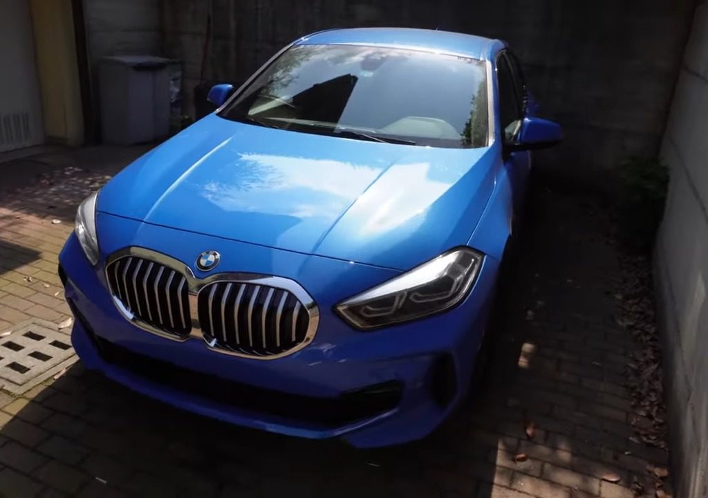 Vandalizzata l'auto dello youtuber Alessandro Greco: "Sono sconvolto"