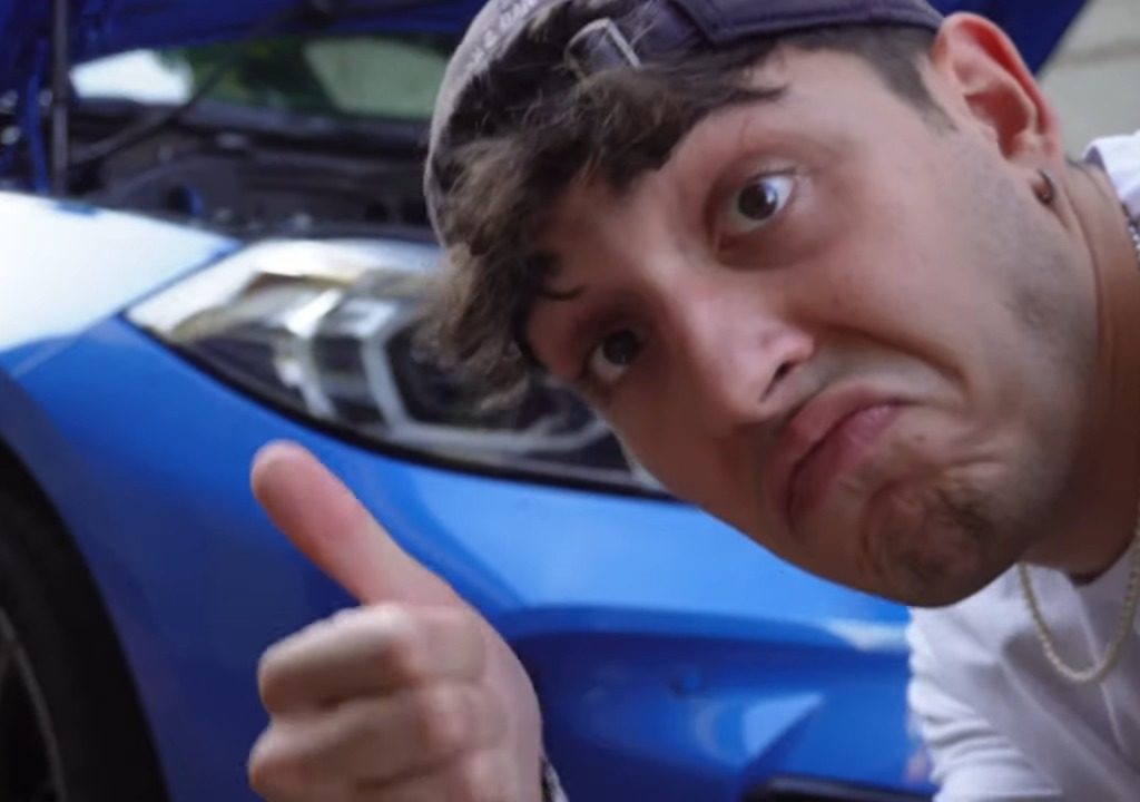 Vandalizzata l'auto dello youtuber Alessandro Greco: "Sono sconvolto"