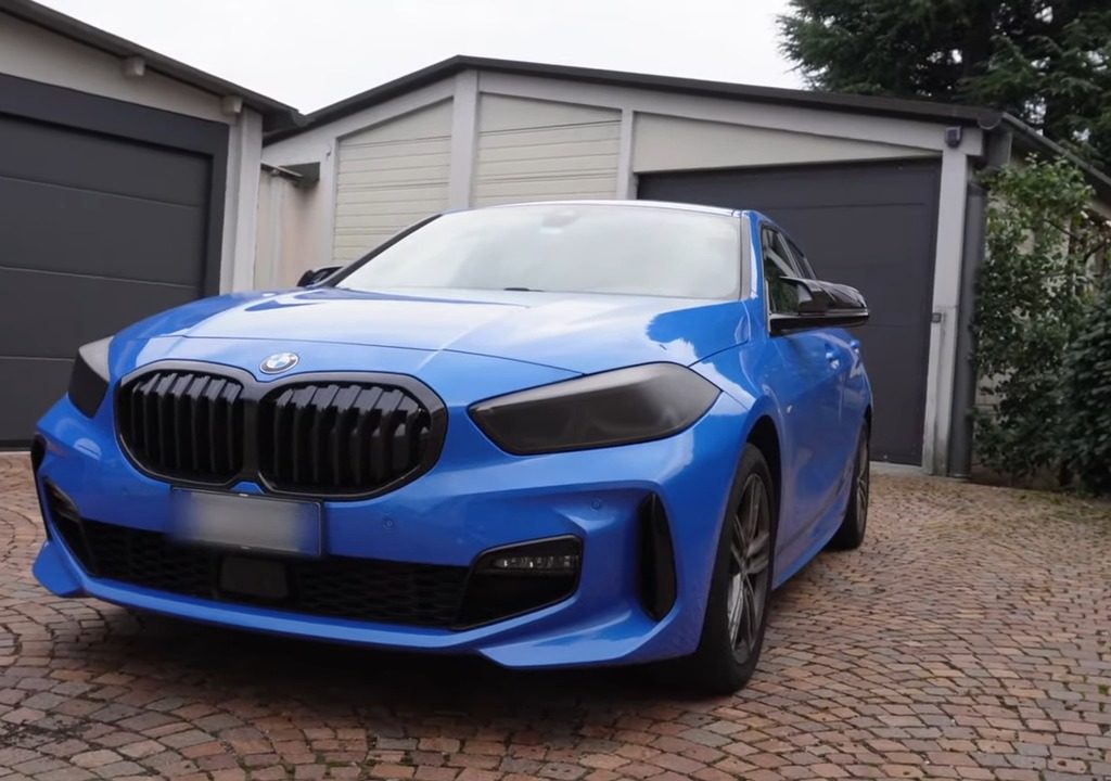 Vandalizzata l'auto dello youtuber Alessandro Greco: "Sono sconvolto"