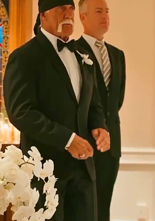 Hulk Hogan sposa la sua insegnante di yoga: fedi da 500mila dollari