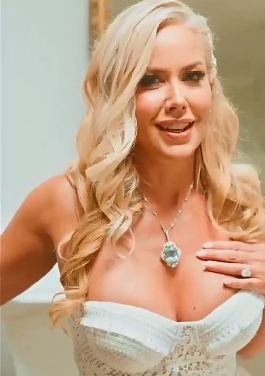Hulk Hogan sposa la sua insegnante di yoga: fedi da 500mila dollari