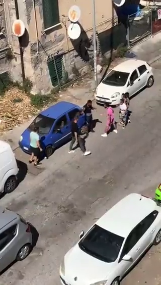Roma linciaggio dopo scippo