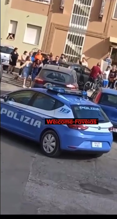 Brindisi, ladre di case picchiate dai cittadini: la polizia le salva dal linciaggio
