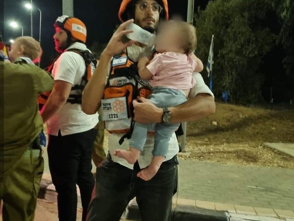 Israele, genitori eroi nascondono i loro gemellini e poi vengono trucidati