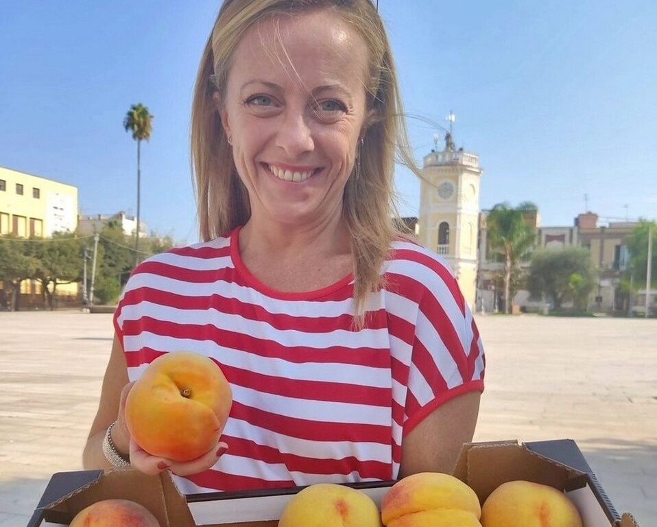 Giorgia Meloni lascia Giambruno: tutti i meme sulla separazione