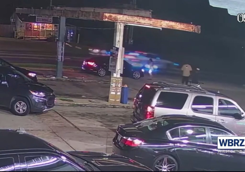Quiana Brown sopravvive a pirata della strada, arriva la polizia che la travolge e uccide