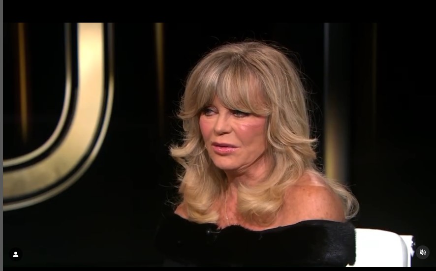 Goldie Hawn: "Un alieno mi ha toccato, sembrava il dito di Dio"
