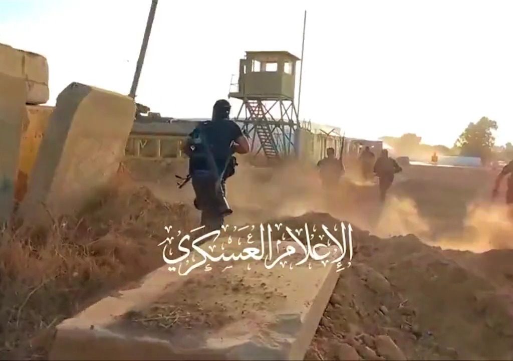 Un capo di Hamas rivela: "Sorpresi dal successo, Israele ci ha deluso"
