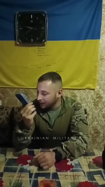 Soldato ucraino trolla i russi: cattura tank guasto e chiama assistenza