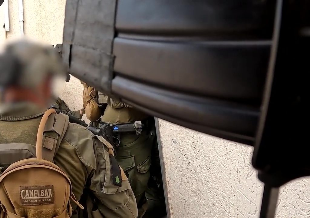 Israele libera 250 ostaggi da Hamas: l'operazione filmata e diffusa
