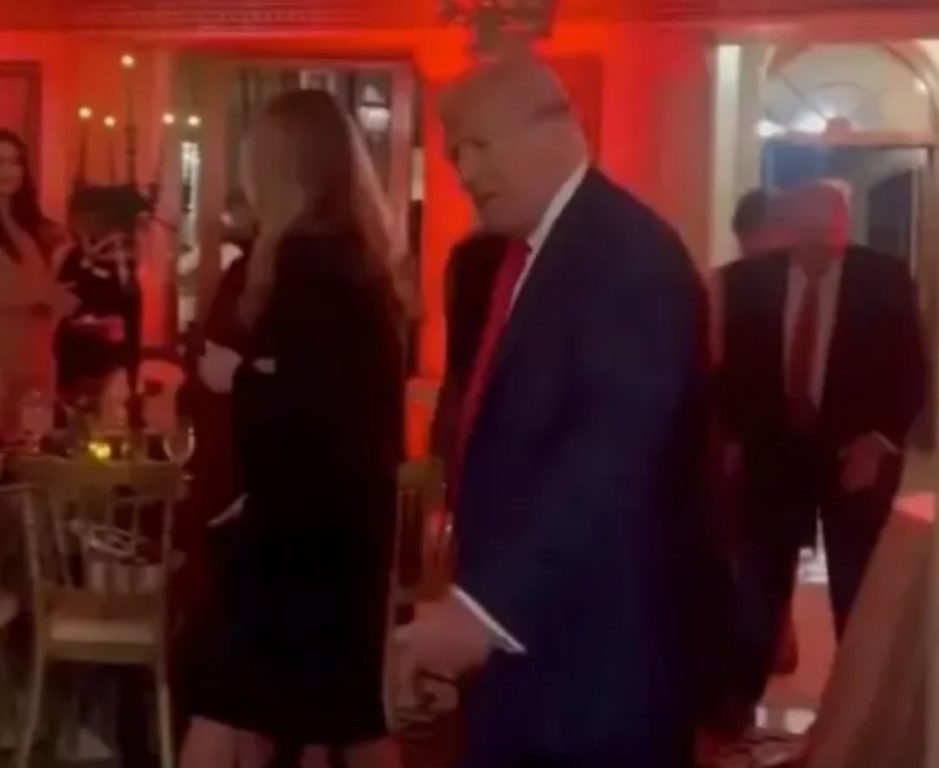 Melania Trump riappare in pubblico con Donald