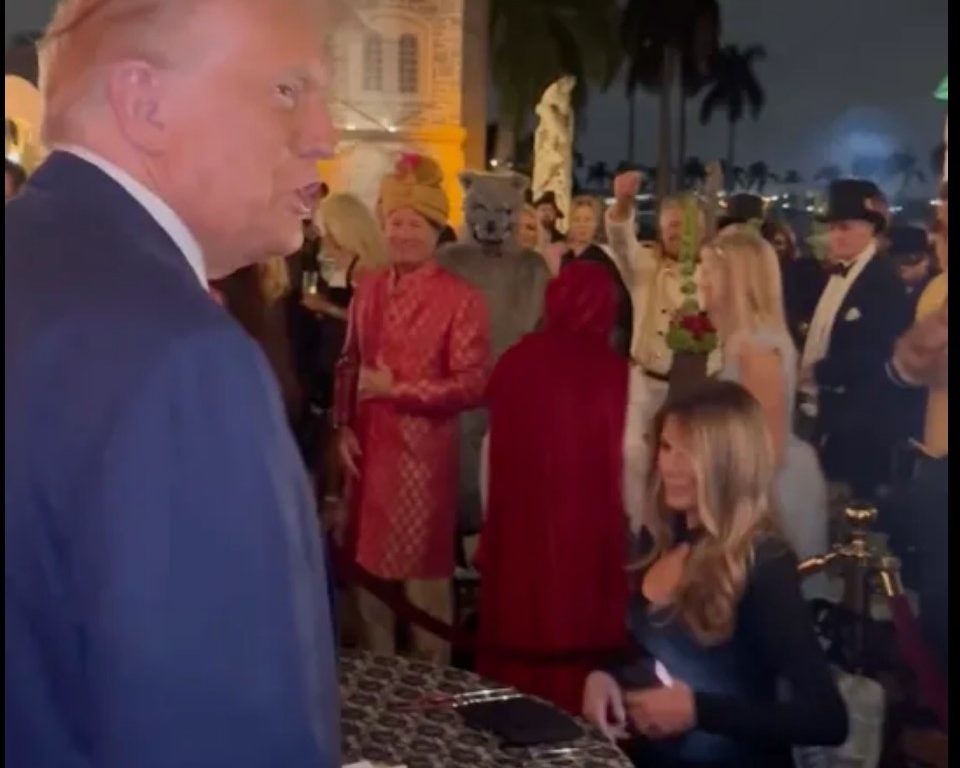 Melania Trump riappare in pubblico con Donald