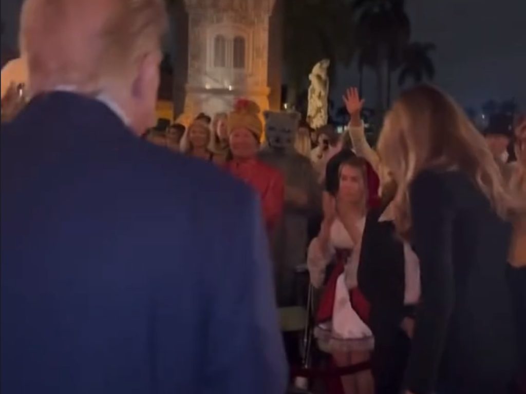 Melania Trump riappare in pubblico con Donald