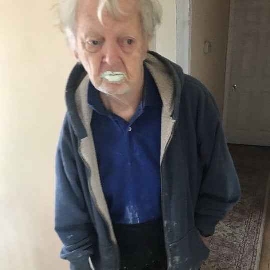 Scambiò vernice per yoghurt e divenne star del web: è morto nonno Bobby