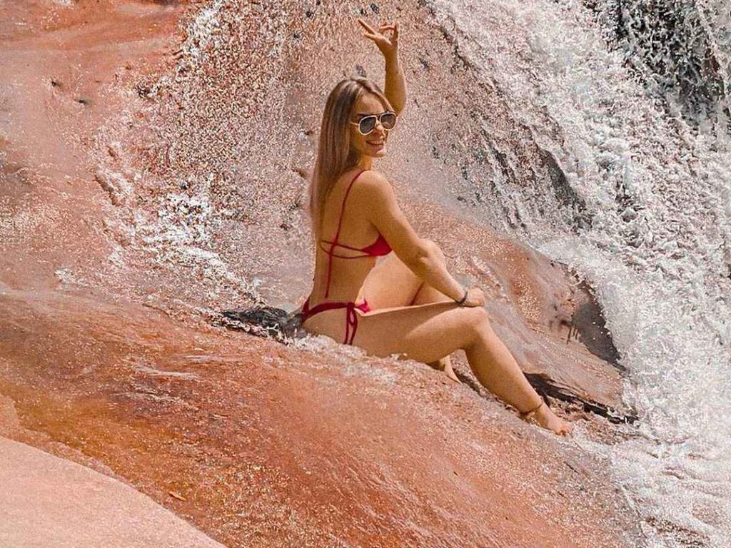 L'influencer Vanessa Mancini muore mentre monta le decorazioni di Natale