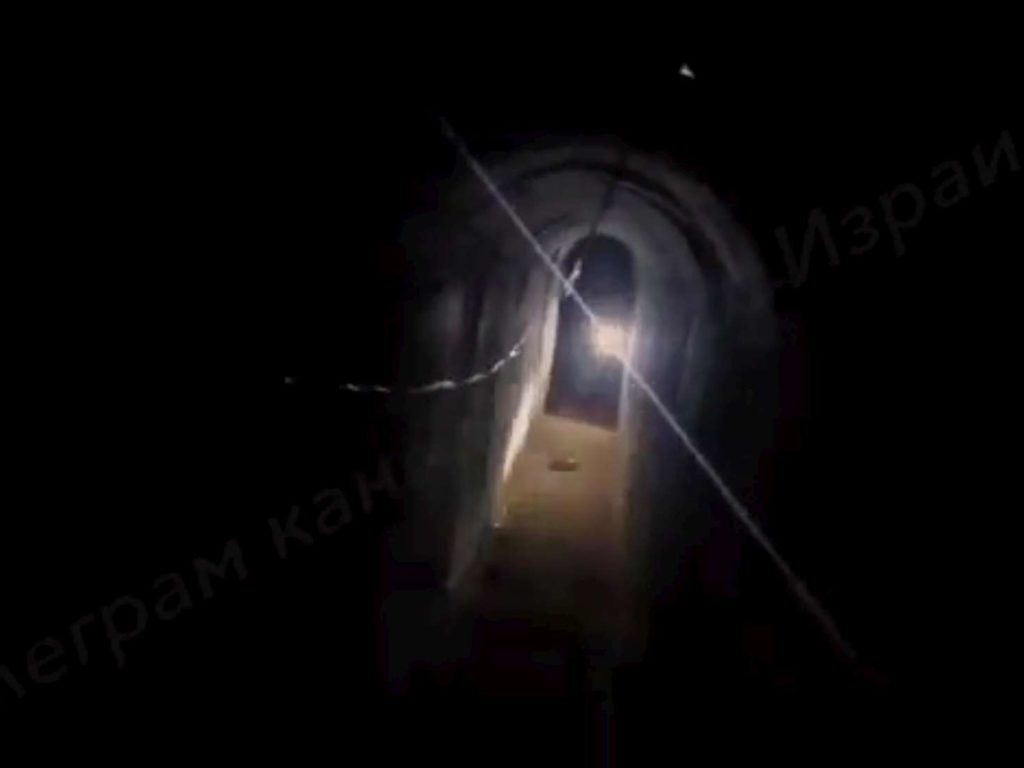 Israele allaga tunnel Hamas: in rete il video degli annegamenti