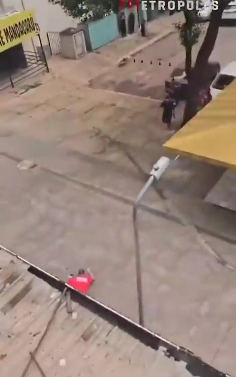 Si schianta da teleferica durante corso di salvataggio: video shock