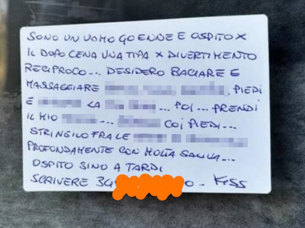 Milano, depravato tenta adescamenti con cartelli a fermata bus