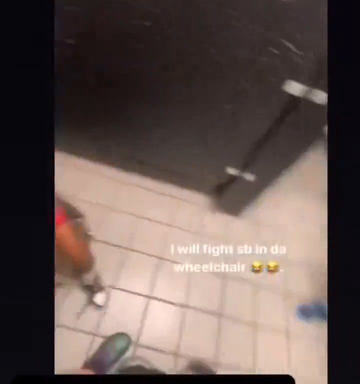 Disabile 12enne picchiata dai bulli, il crudele video virale tra i compagni di classe