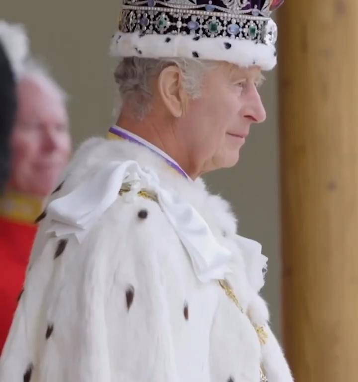 Re Carlo infuriato con William e Kate, colpa di un video social: "Sempre così fanno"
